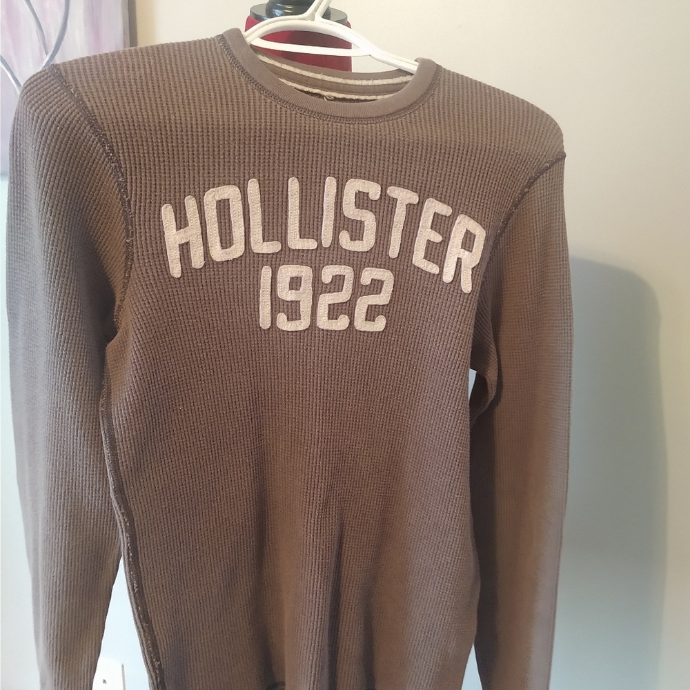 Hollister thermal long sleeve shirt